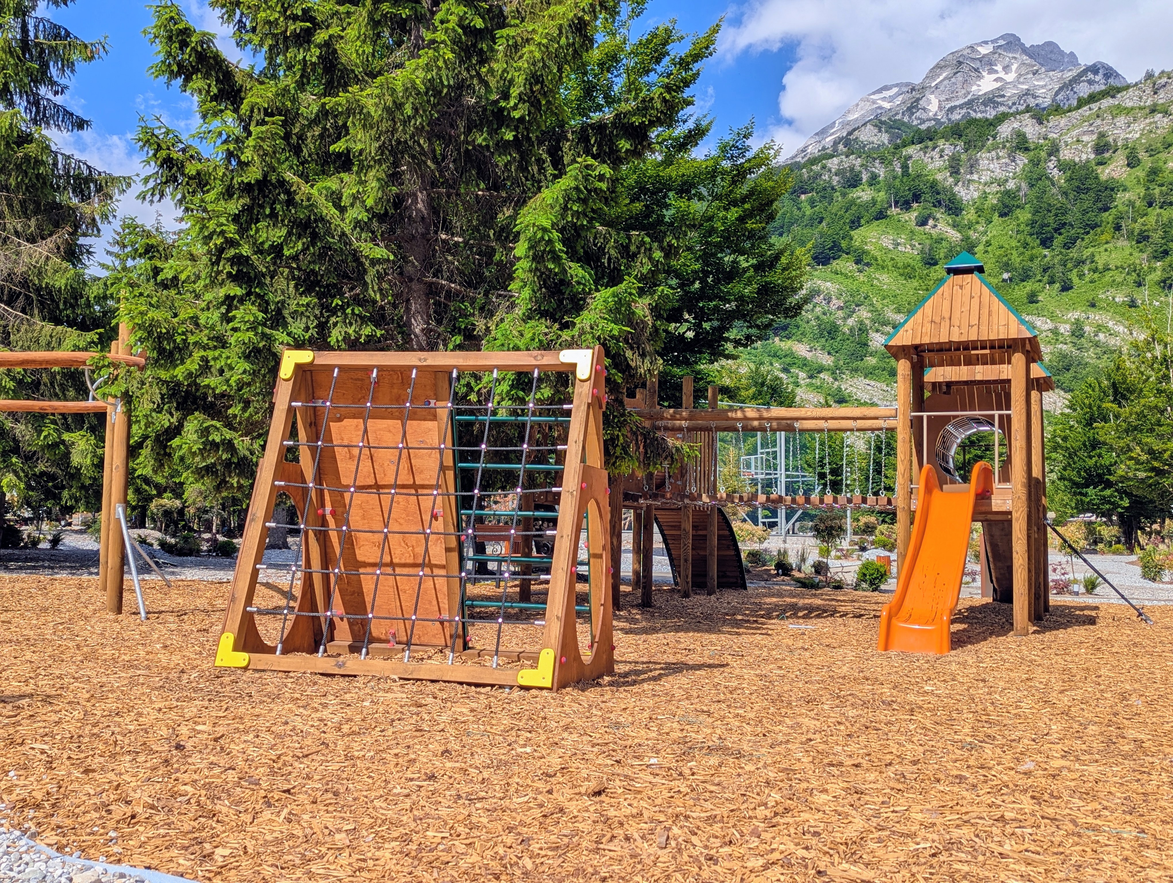 Playground - Amza